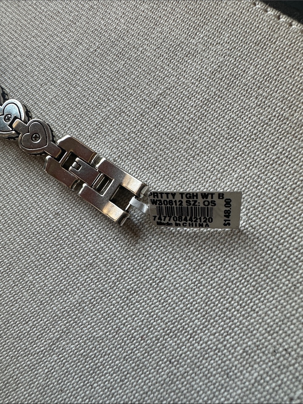 Two-Tone Heart Link smart Watch Band - Silver and Gold - Picture 2 of 3